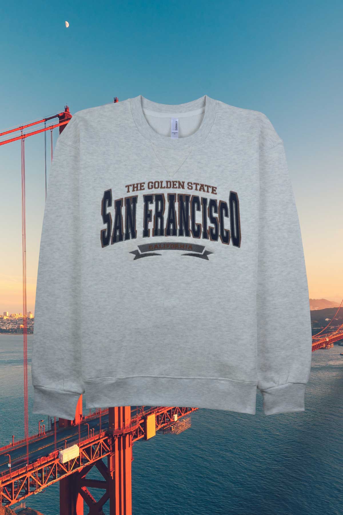 Unisex Adult Crewneck Sweatshirt in Light Gray with San Francisco varsity arch. California appears in scroll below.